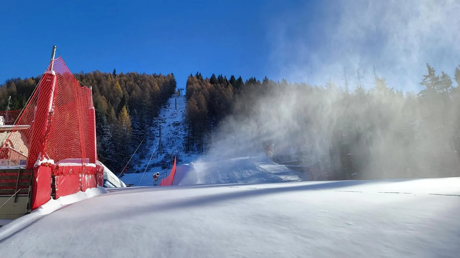 La Cascata Guest House Madesimo 0*,  Italy